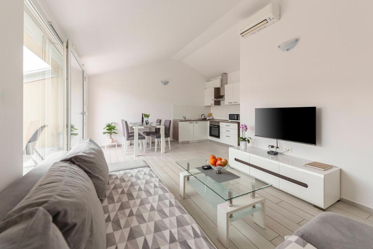 Apartments Era Ізола Екстер'єр фото